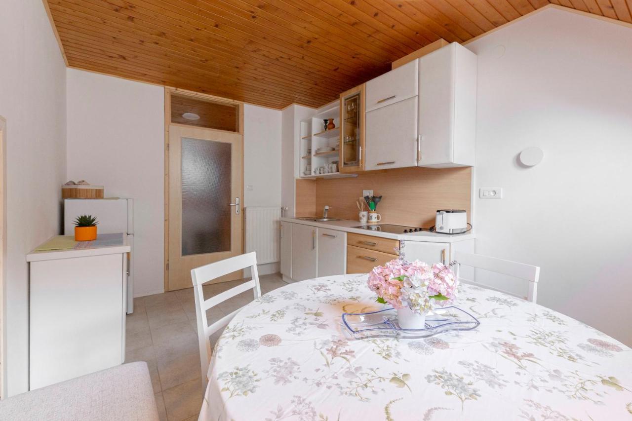 Apartma Mikelj Bohinj Eksteriør bilde